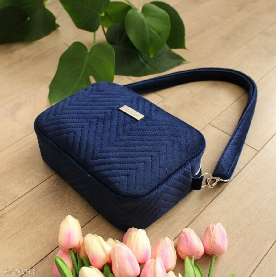 na ramię: Torebka listonoszka z granatowego weluru ręczne wykonanie