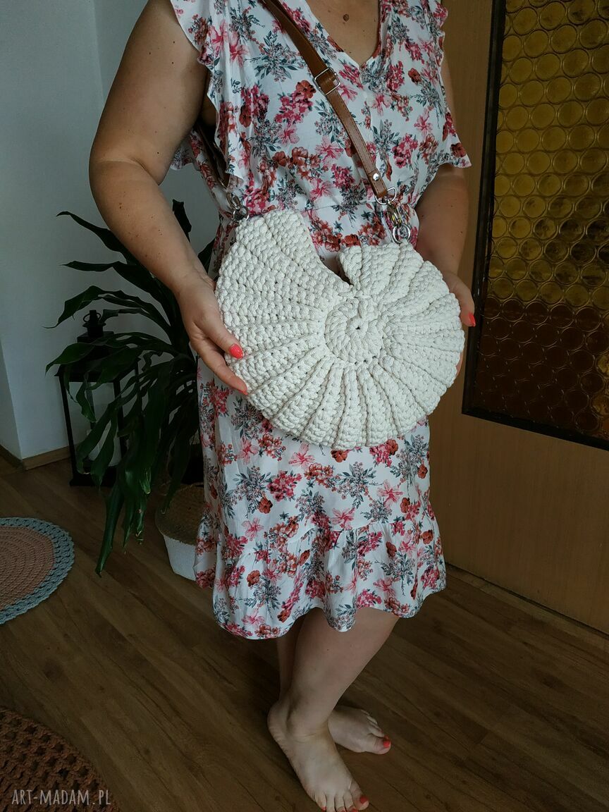 Torebka muszla ze sznurka bawełnianego ecru na ramię (Seashell Bag)
