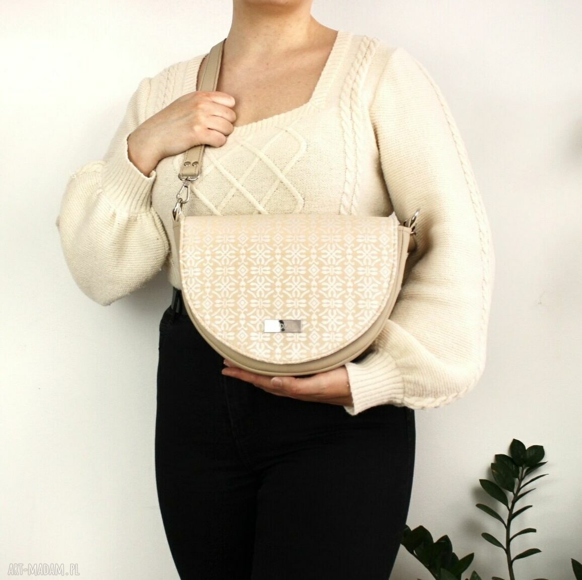 Torebka damska erin beżowa klapką wzorki elegancka ekoskóry jasna