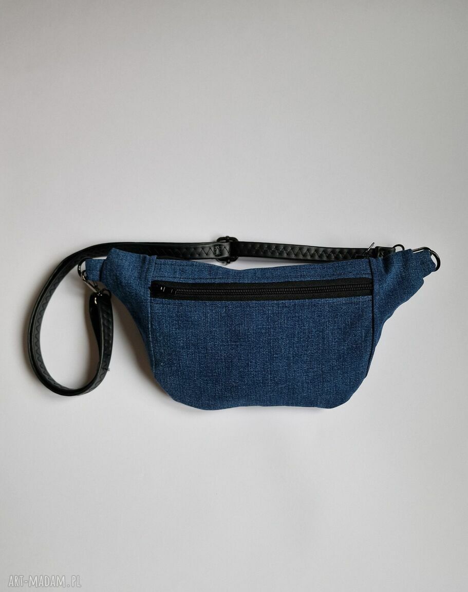 Torebka nerka na pasku dla kobiet - handmade, zapinana na suwak