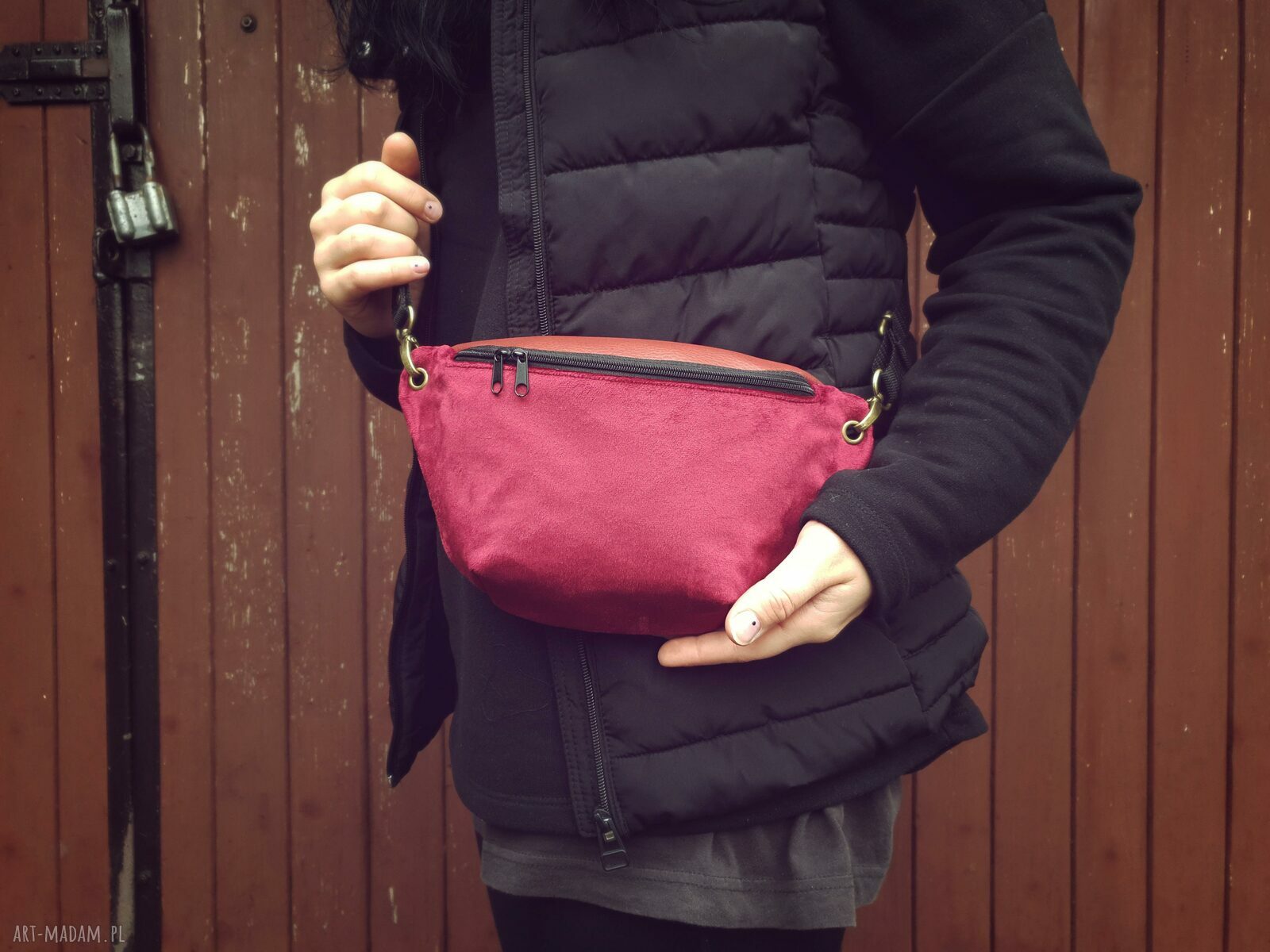 Nerka mini basic bordowa mała saszetka na co dzień