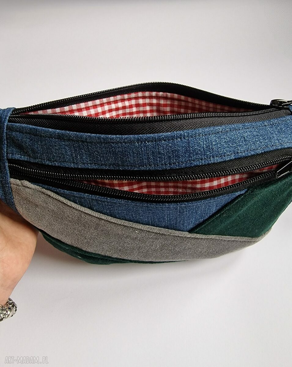 Torebka nerka na pasku dla kobiet - handmade, zapinana na suwak