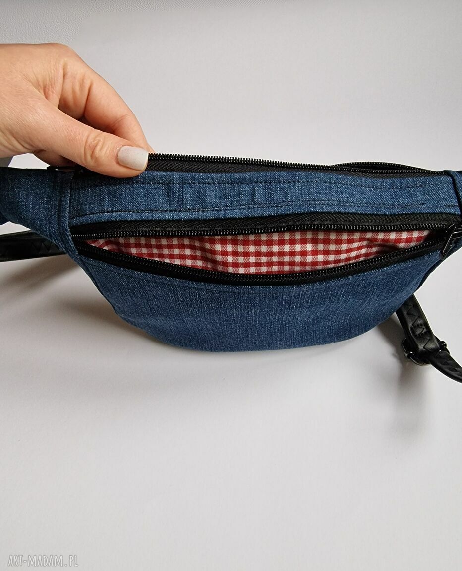 Torebka nerka na pasku dla kobiet - handmade, zapinana na suwak