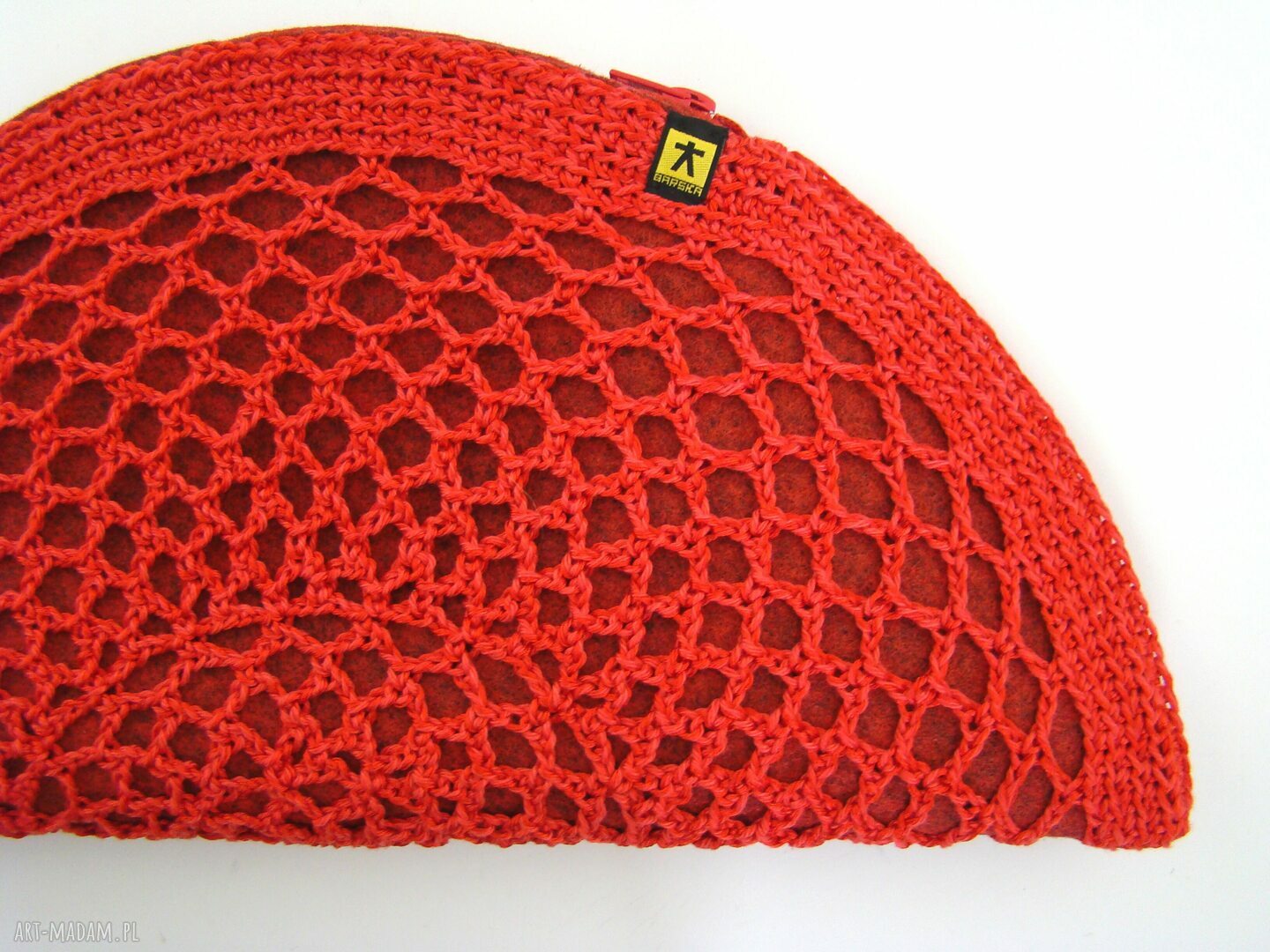 Torebka „Pierożek Truskawkowy” - ażurowa kopertówka handmade na zamek