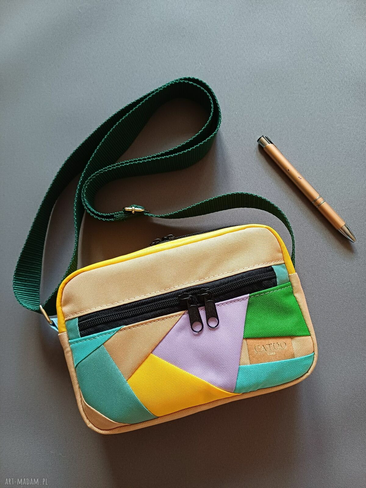 Torebka saszetka Play with colors - ręcznie robiona nerka wodoodporna