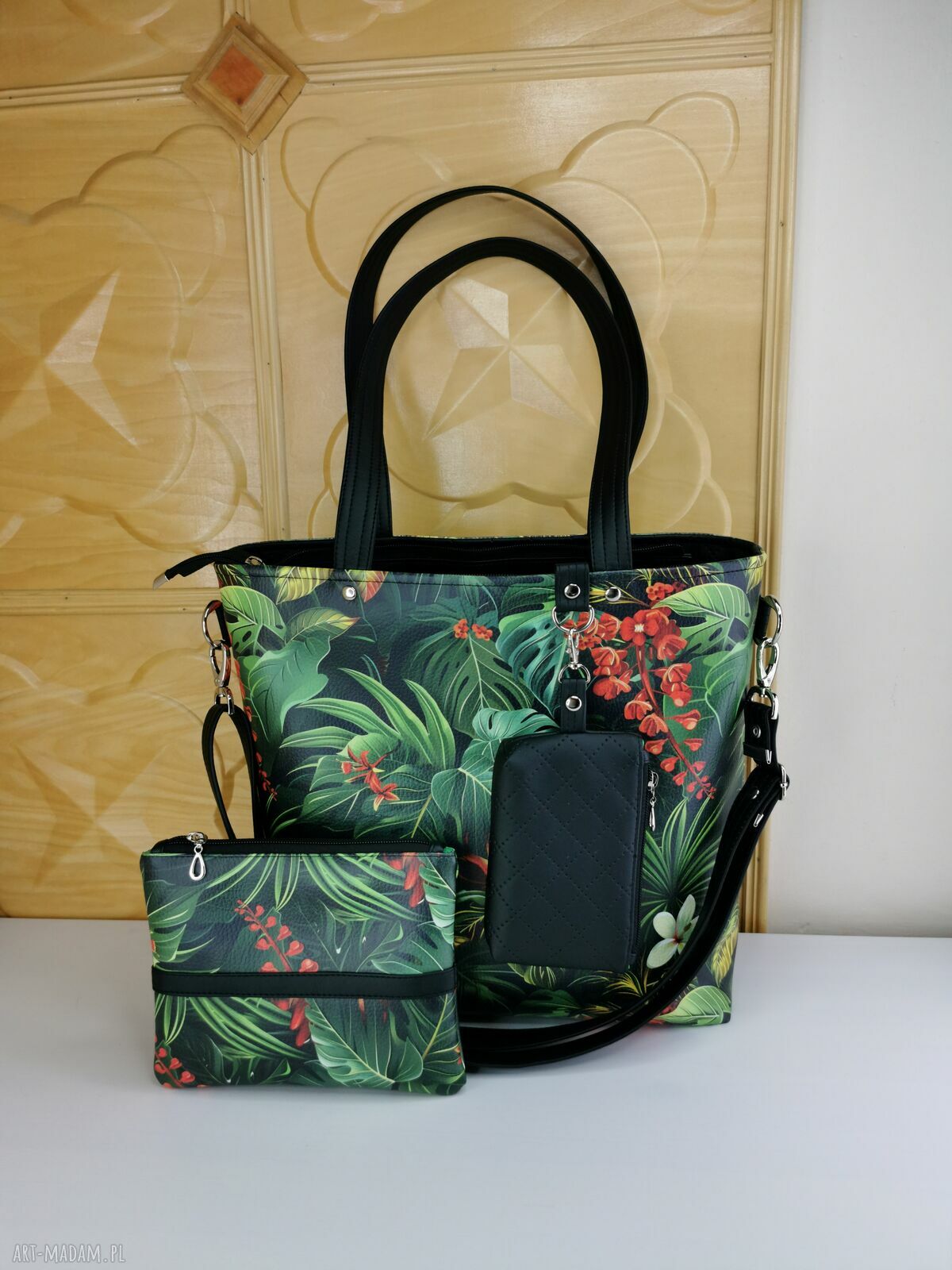 Torebka shopper na ramię w kwiaty z kosmetyczką i portfelikiem