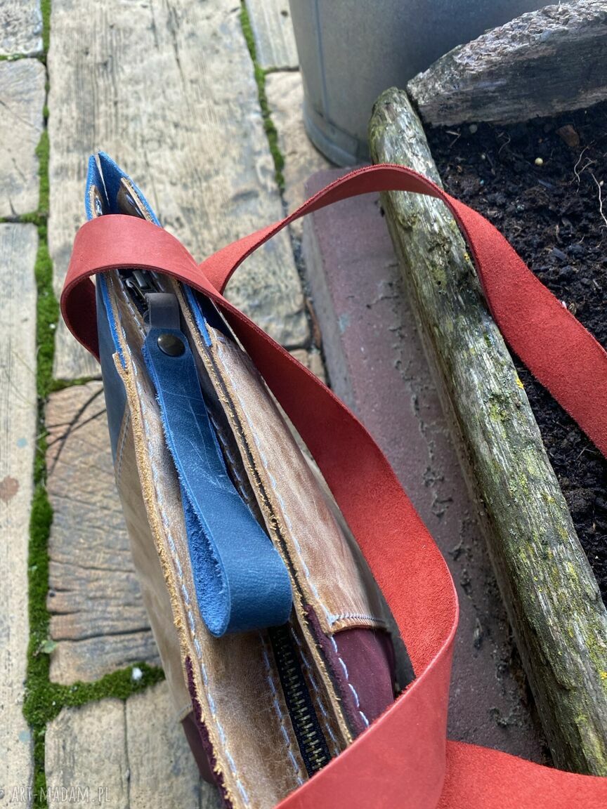 Kolorowa skórzana mini torebka handmade - mały kuferek z kieszonką