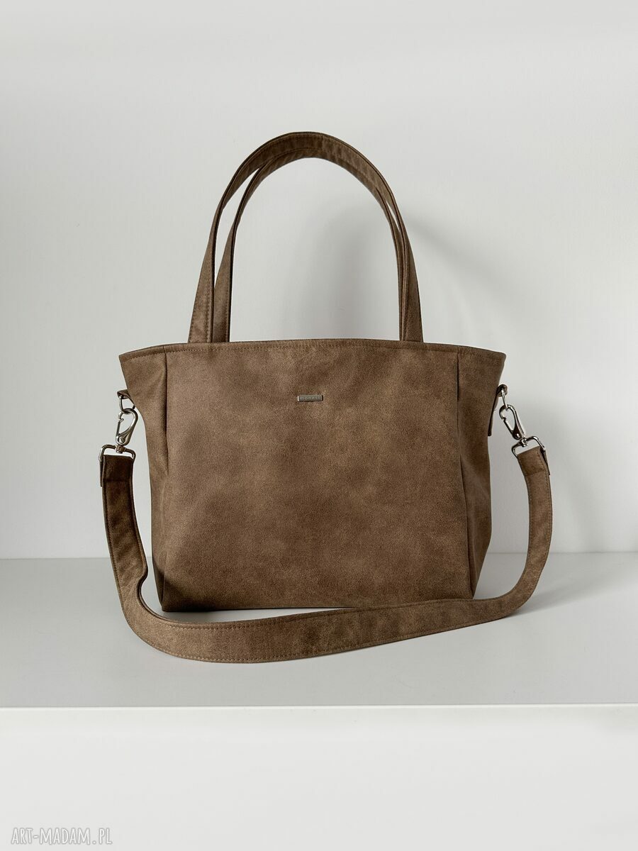 Torebka Vienne S Light Brown na ramię - pojemna i miękka w dotyku