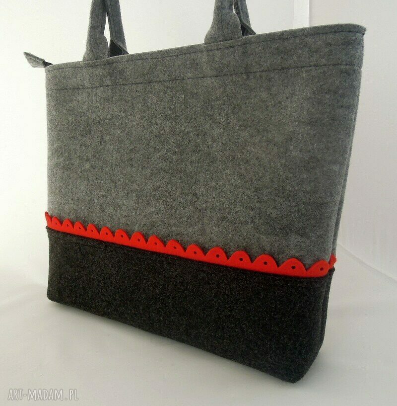 Torebka XXL z filcu z falbanką w kolorze czerwonym HandMade