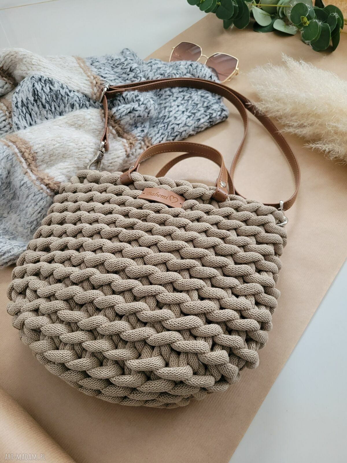 Piaskowa torebka Boho Wave Bag z grubego sznurka bawełnianego, ręcznie robiona na szydełku