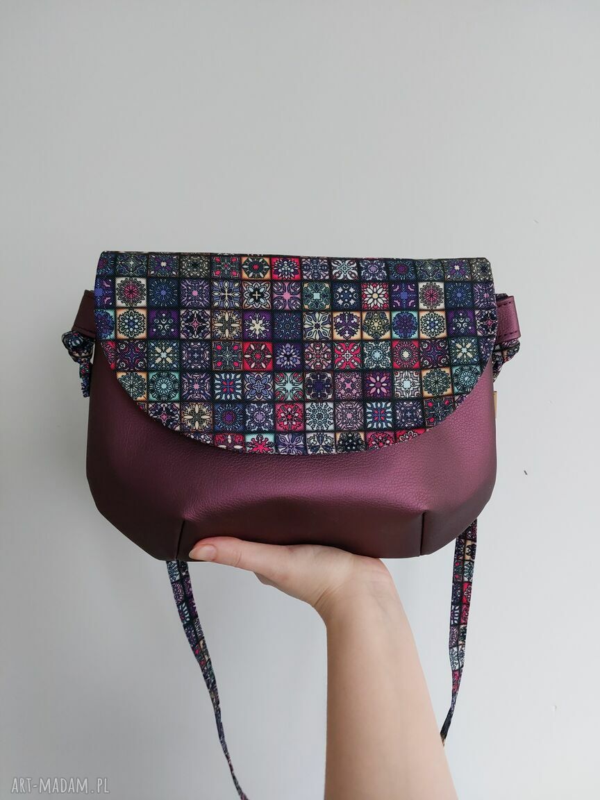 Torebka z klapką mini na co dzień - śliwkowa Hexalove