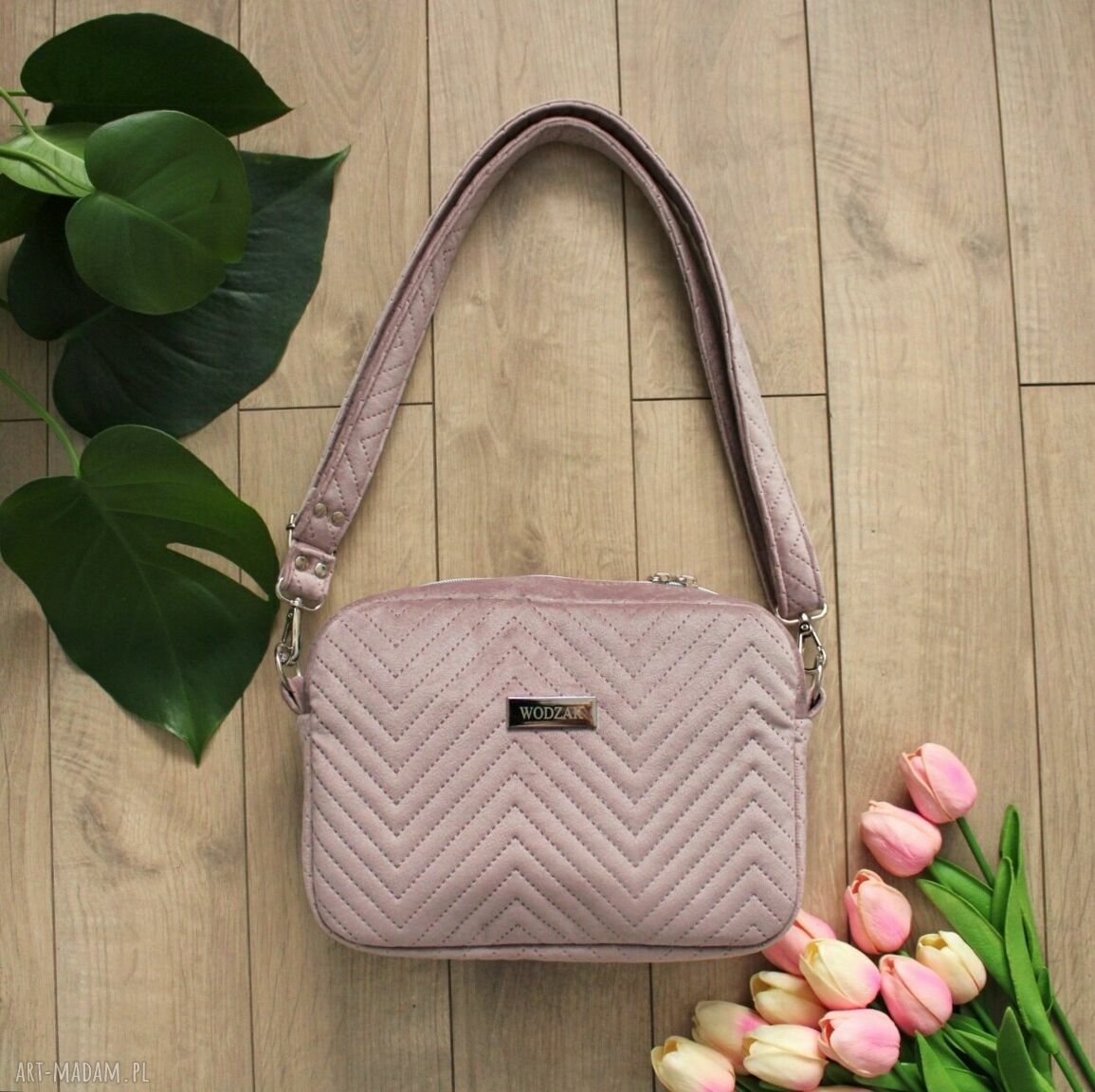 Torebka listonoszka wrzosowego weluru elegancka torenka damska