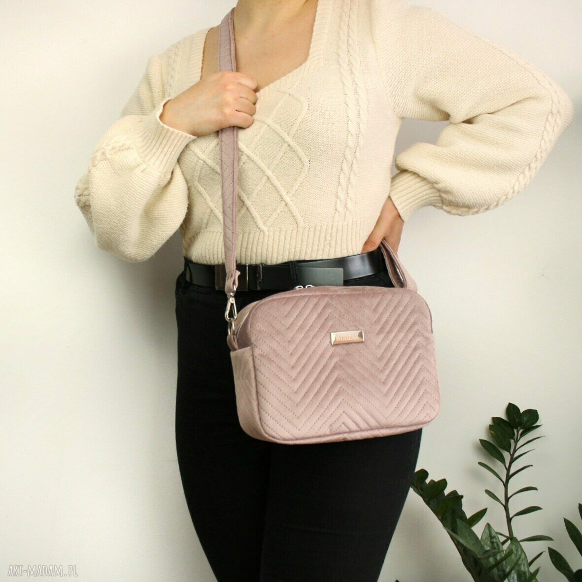 na ramię: Torebka listonoszka z wrzosowego weluru Ręcznie zrobione