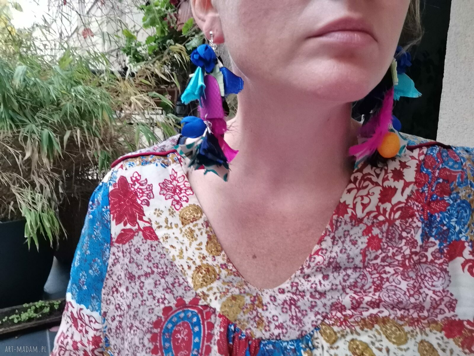 Lekkie klipsy Frida w stylu etno boho - chwosty i kwiaty