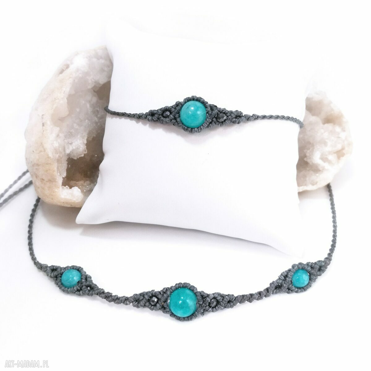 Komplet "Trio" z amazonitem i agatem w mikromakrama (bransoletka i choker)