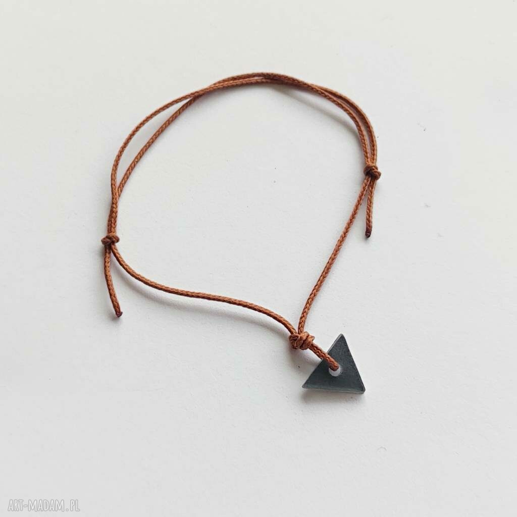 TRÓJKĄT bransoletka handmade z brązowym sznurkiem