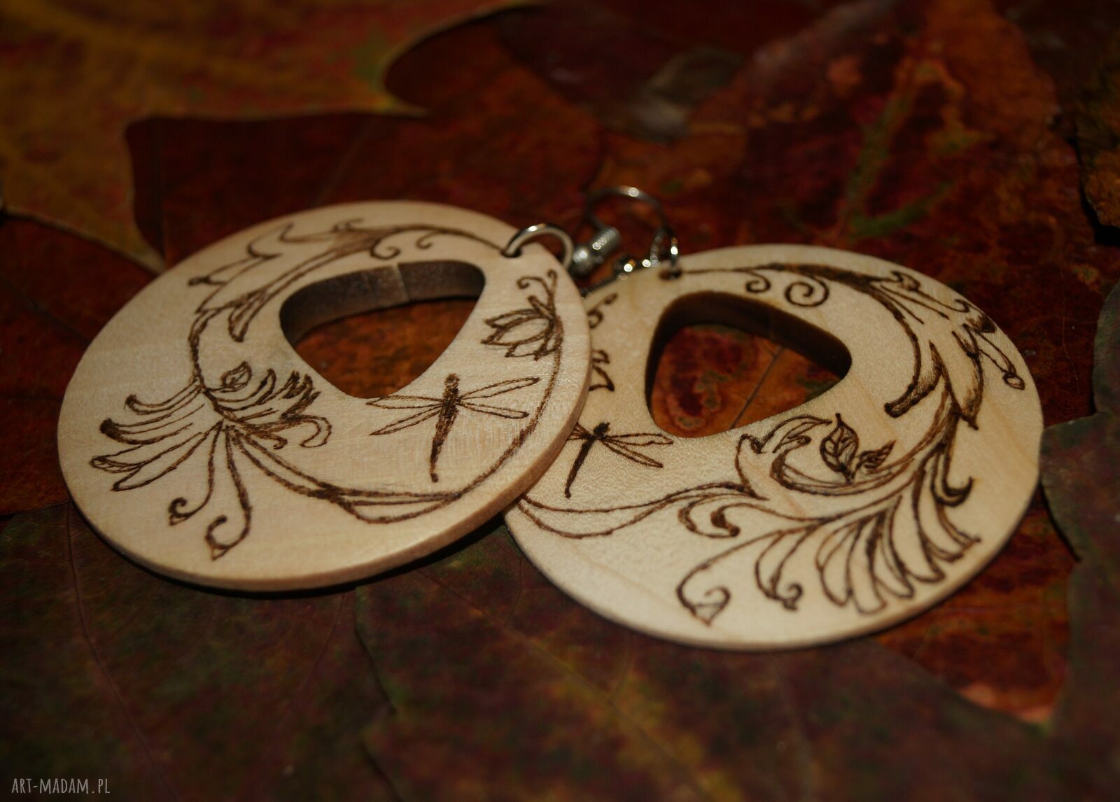 kolczyki: Trójkąty Jesienne drewniane kolczyki wypalane ręcznie robione