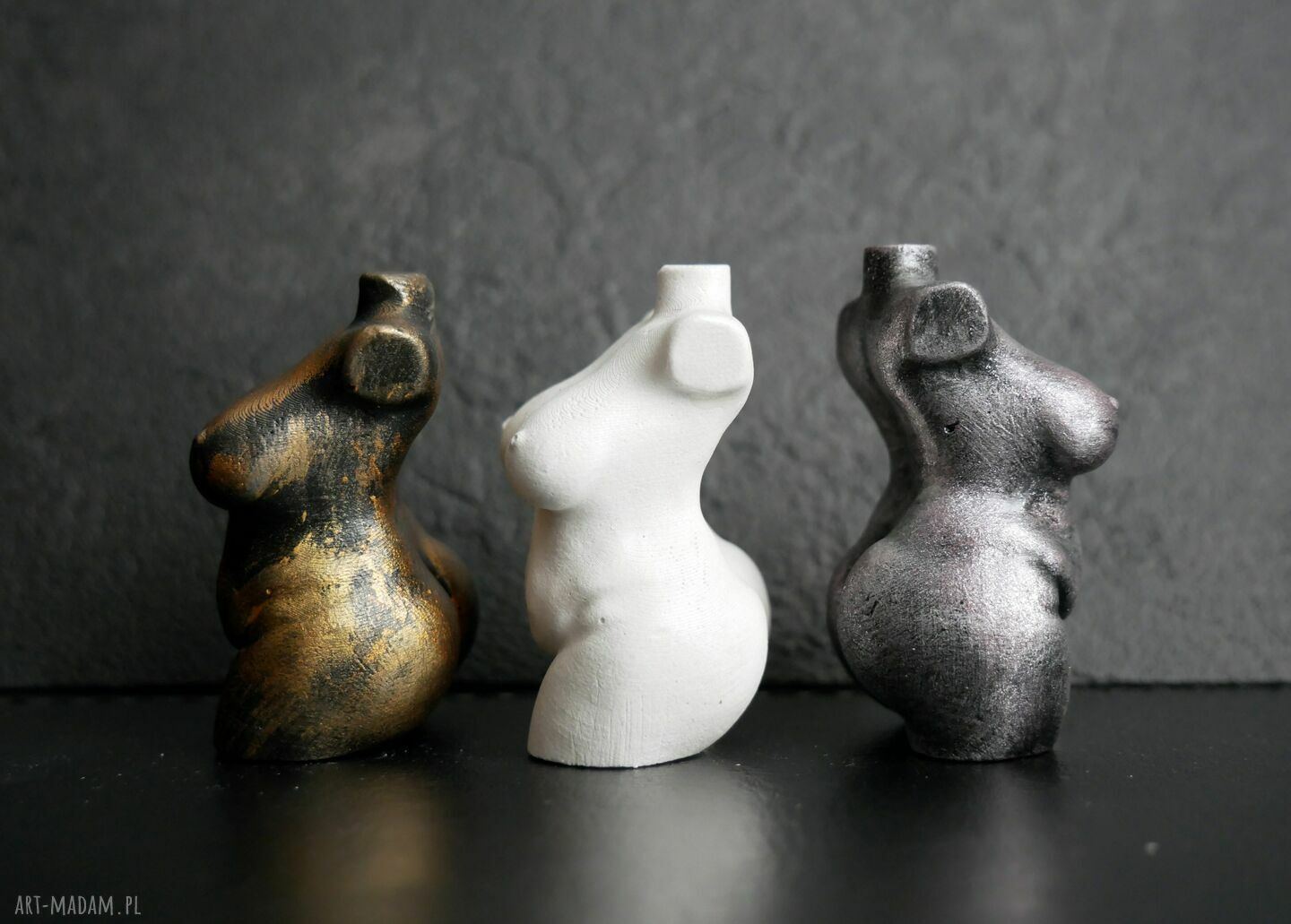 Trzy małe kobietki - zestaw rzeźb 4-6 cm (3 szt.)