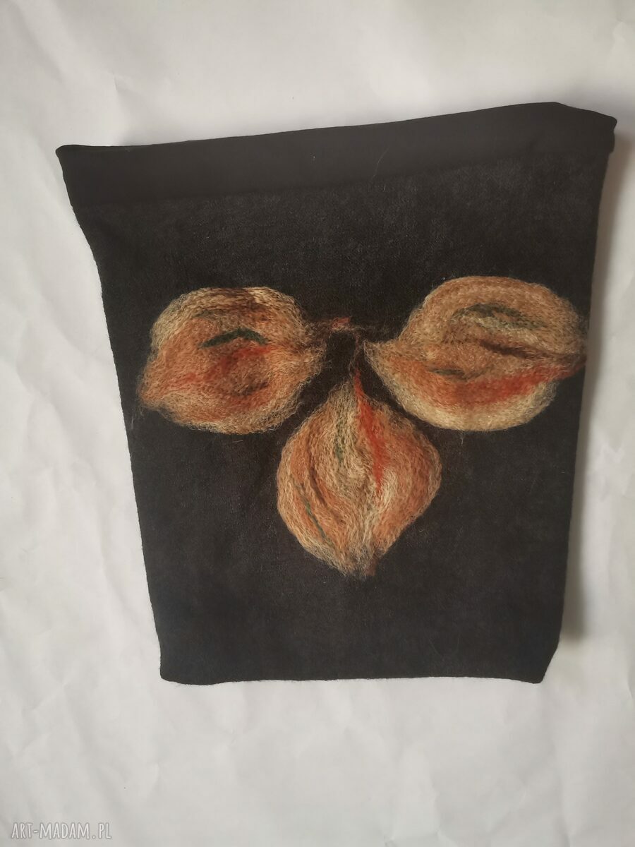 Czarny wełniany komin tuba boho z frędzlami - 33x48 cm na podszewce