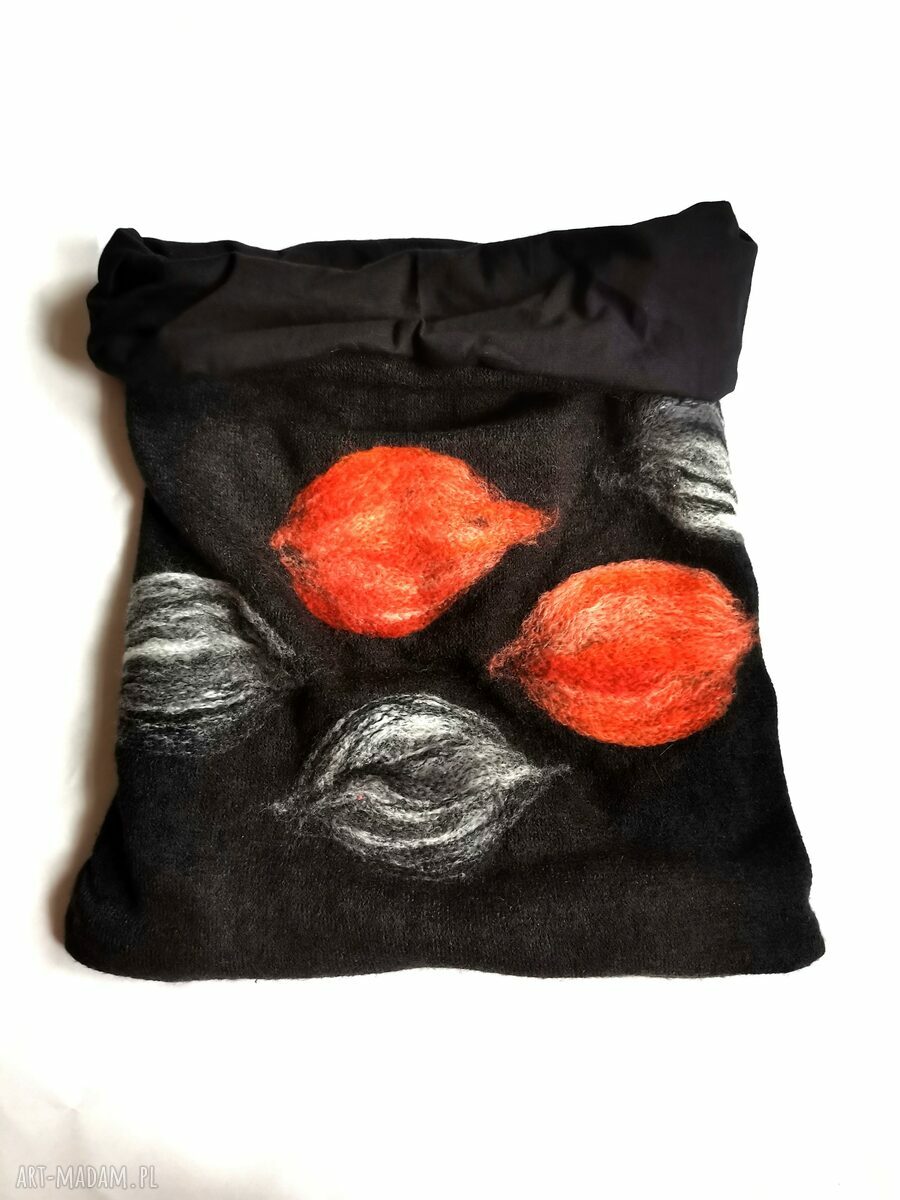 Wełniany filcowany komin z frędzlami 33x48 cm