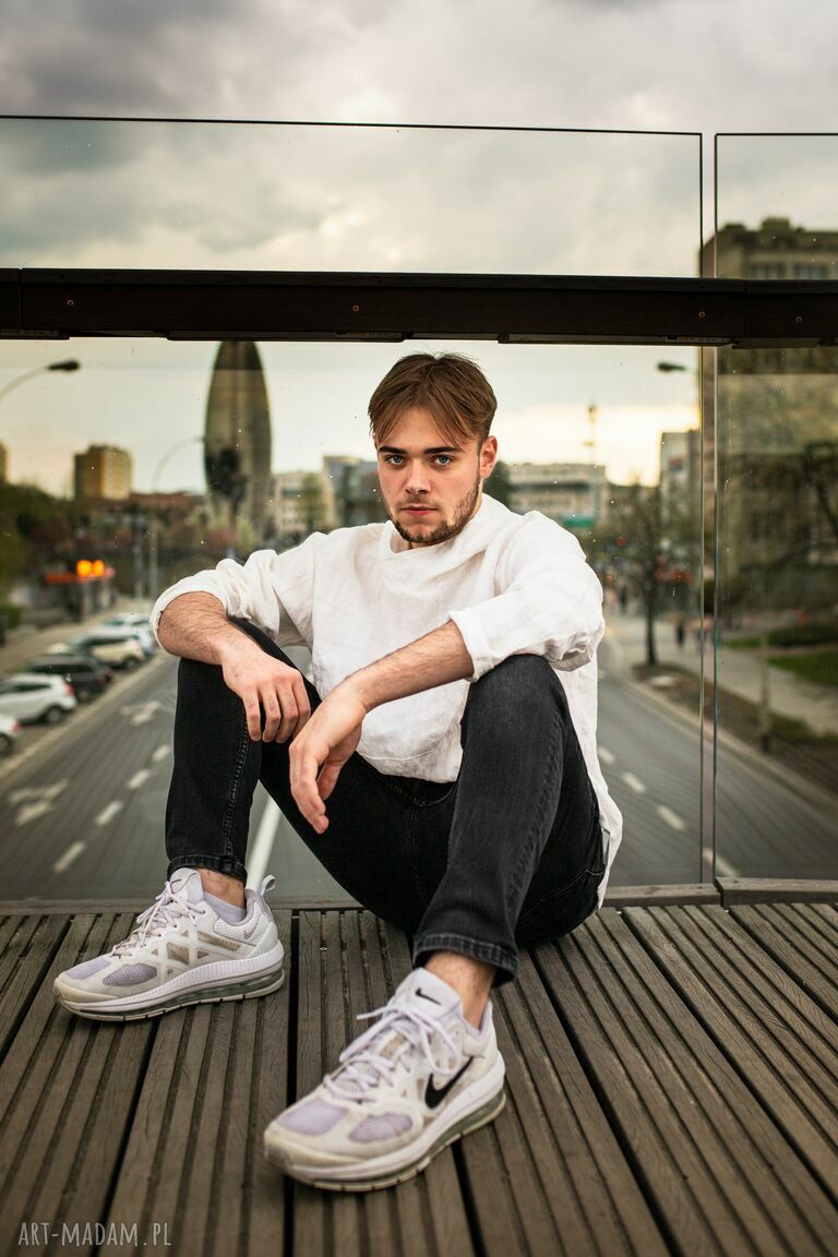 Biała lniana tunika-bluza z dużym kapturem - 100% polski len