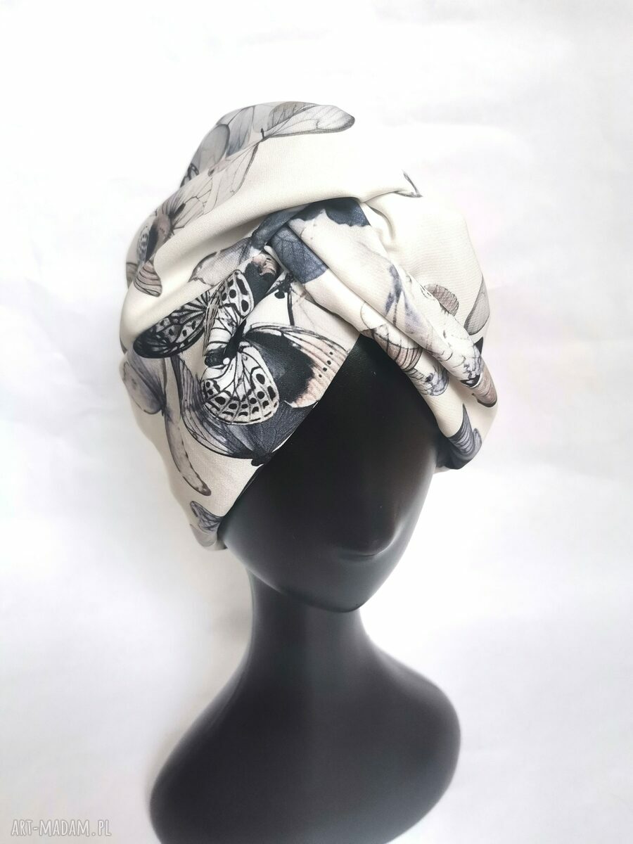 Turban damski biały w motyle - ręcznie robiony, uniwersalny
