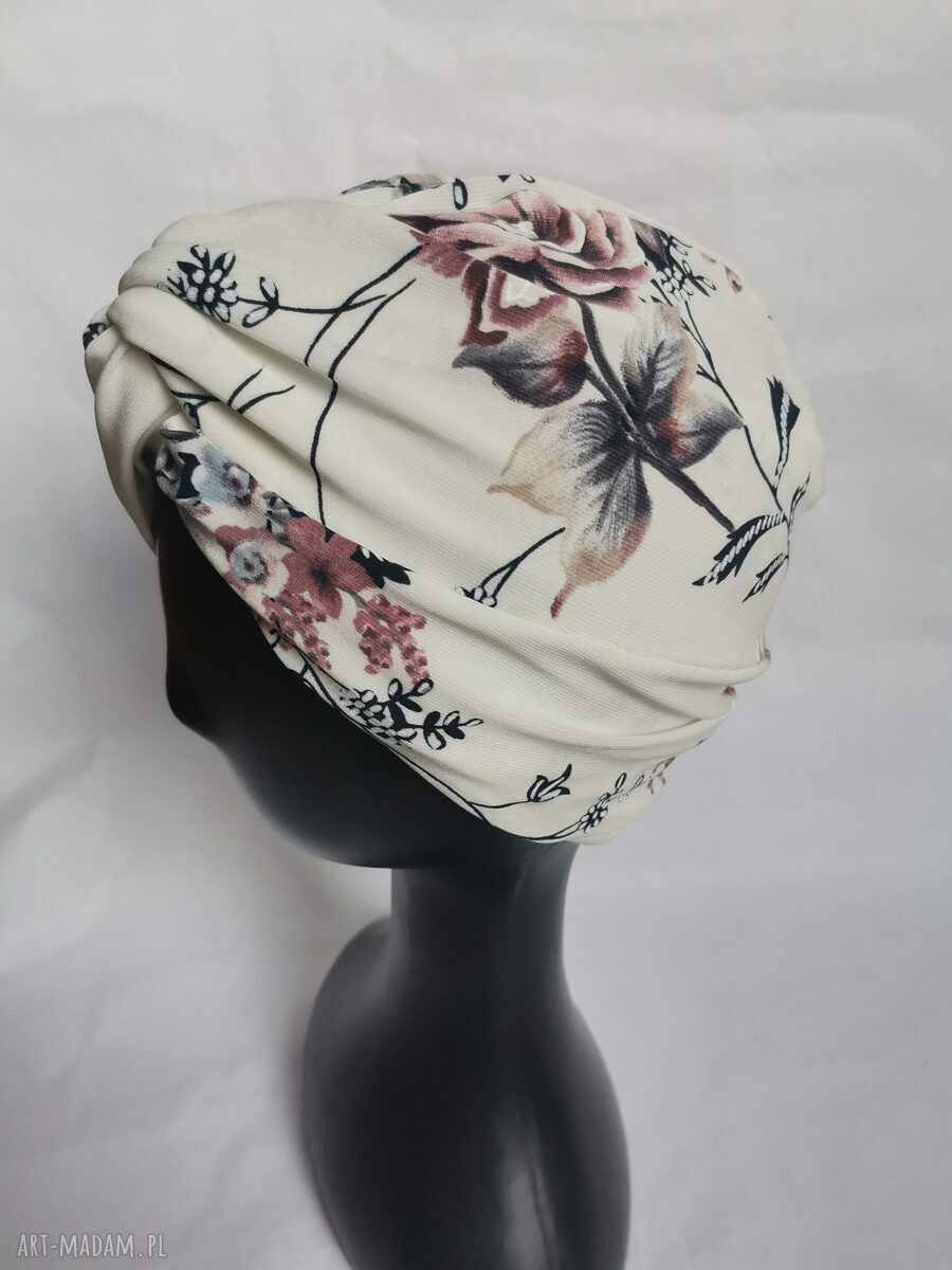 Ręcznie robiony turban damski biały w kwiaty - uniwersalny boho