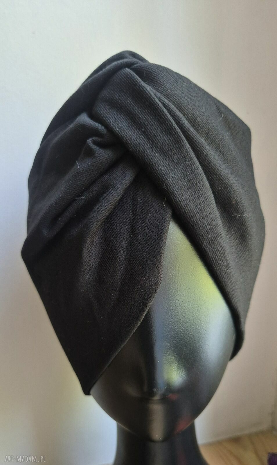 Turban boho w czarnym kolorze - miękki i wygodny, rozmiar uniwersalny