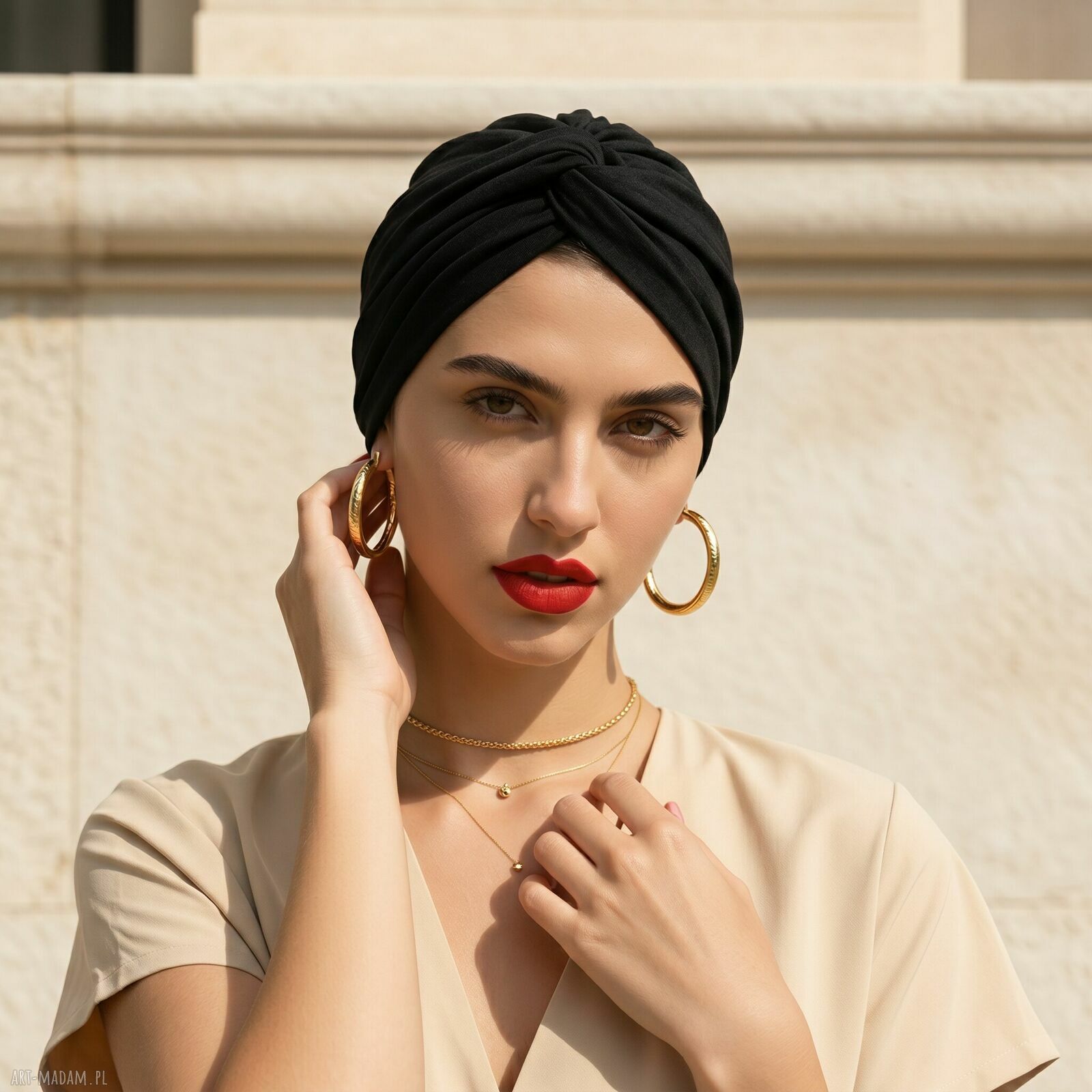 Turban boho w czarnym kolorze - miękki i wygodny, rozmiar uniwersalny