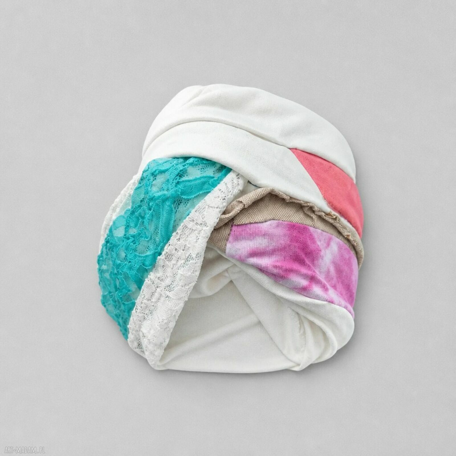 Turban boho z koronką, szyty z różnych materiałów - unikalny egzemplarz