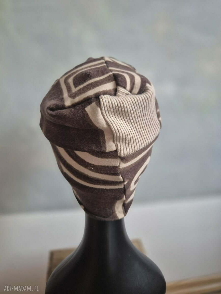 Turban brązowy we wzory - ciepły i miękki, ręcznie robiony z recyklingu