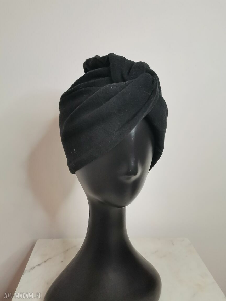 Czarny turban dzianinowy - ręcznie robiony, uniwersalny na wiosnę i wieczór