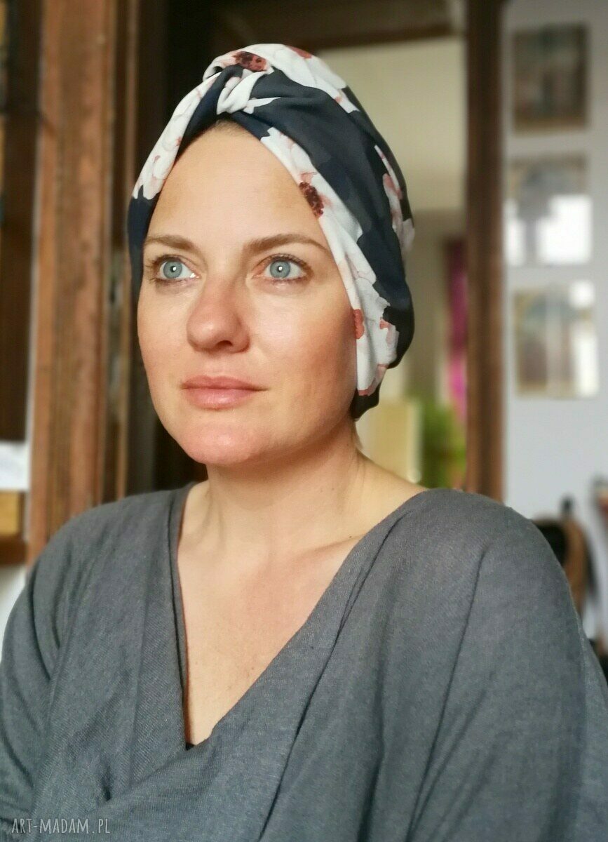 Turban damski w kwiaty boho - wiosenny i letni patchwork na podszewce