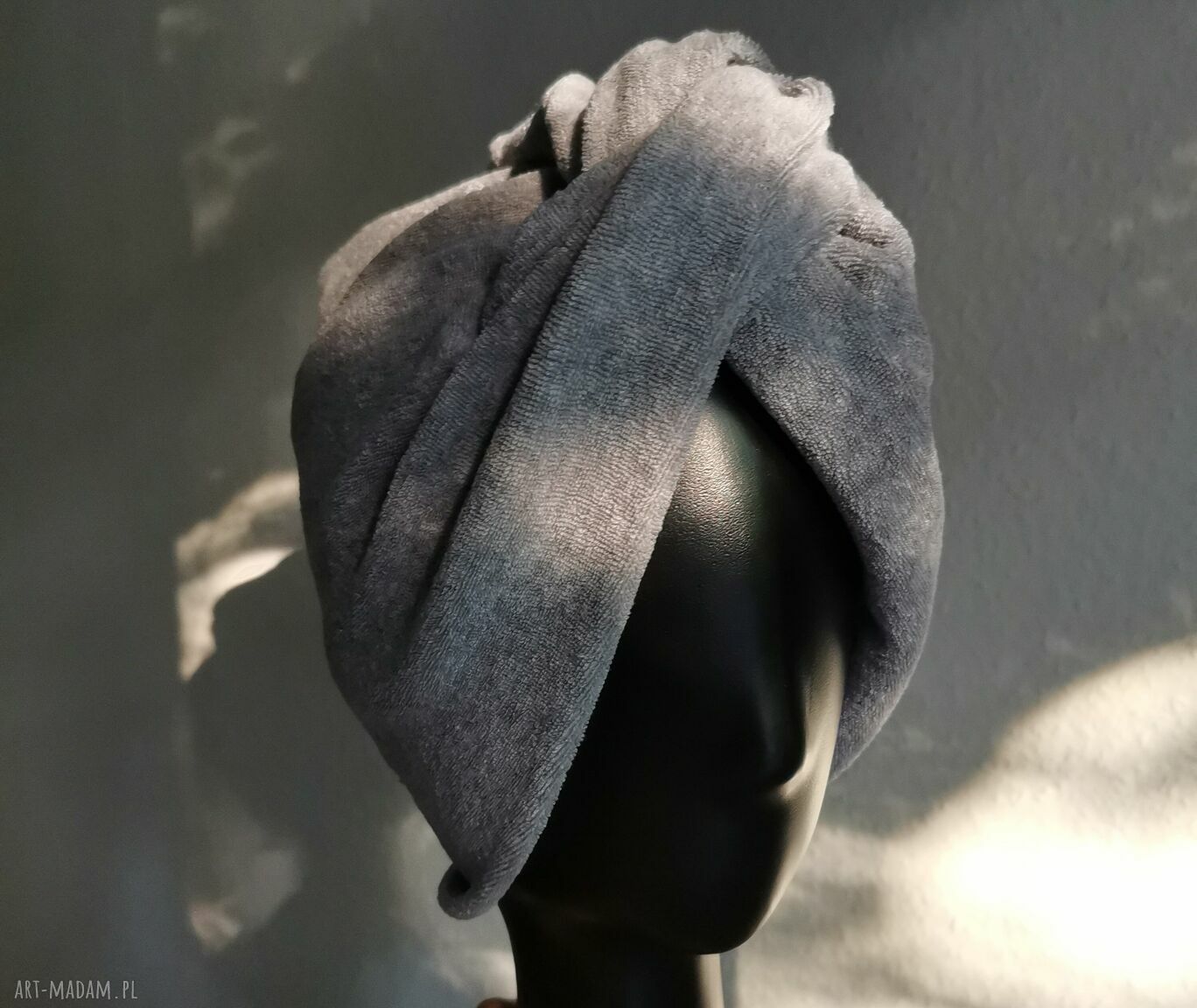 Szara opaska turban frotte w rozmiarze uniwersalnym - idealna na saunę i jogę