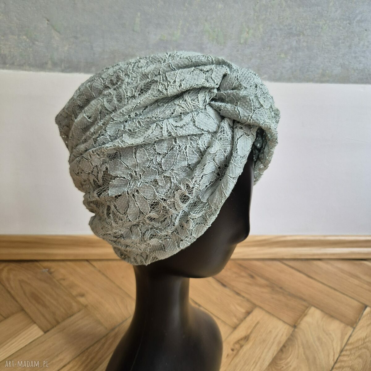 Turban koronkowy niebiesko-gołębi - uniwersalny handmade