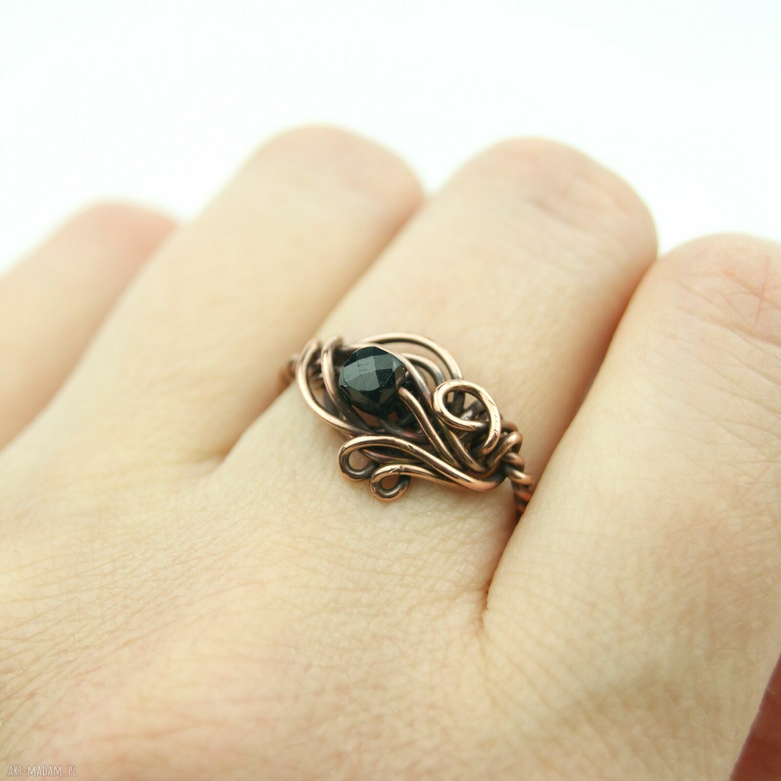 Turmalin - regulowany pierścionek z miedzi w technice wire wrapping