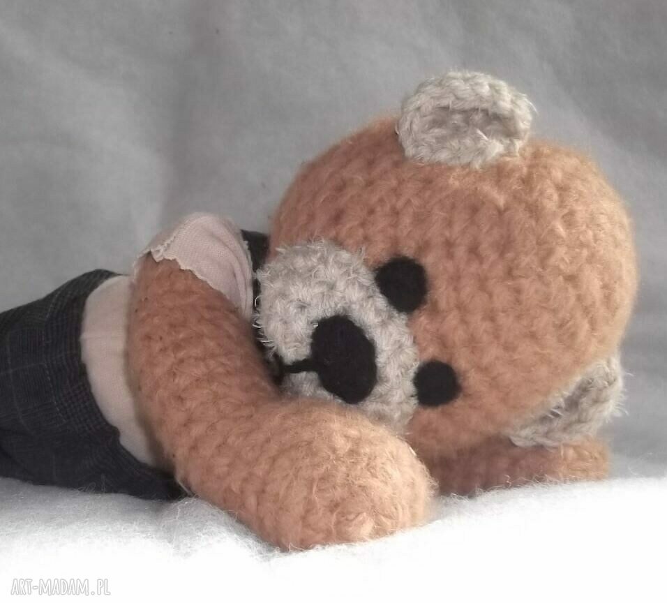 Tycjanek - szydełkowy miś z włóczki (33 cm)