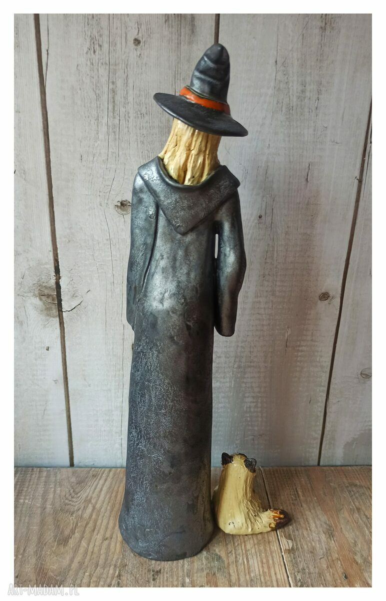 Uczennica Magii ze Szkoły Hogwart - figurka ceramiczna handmade