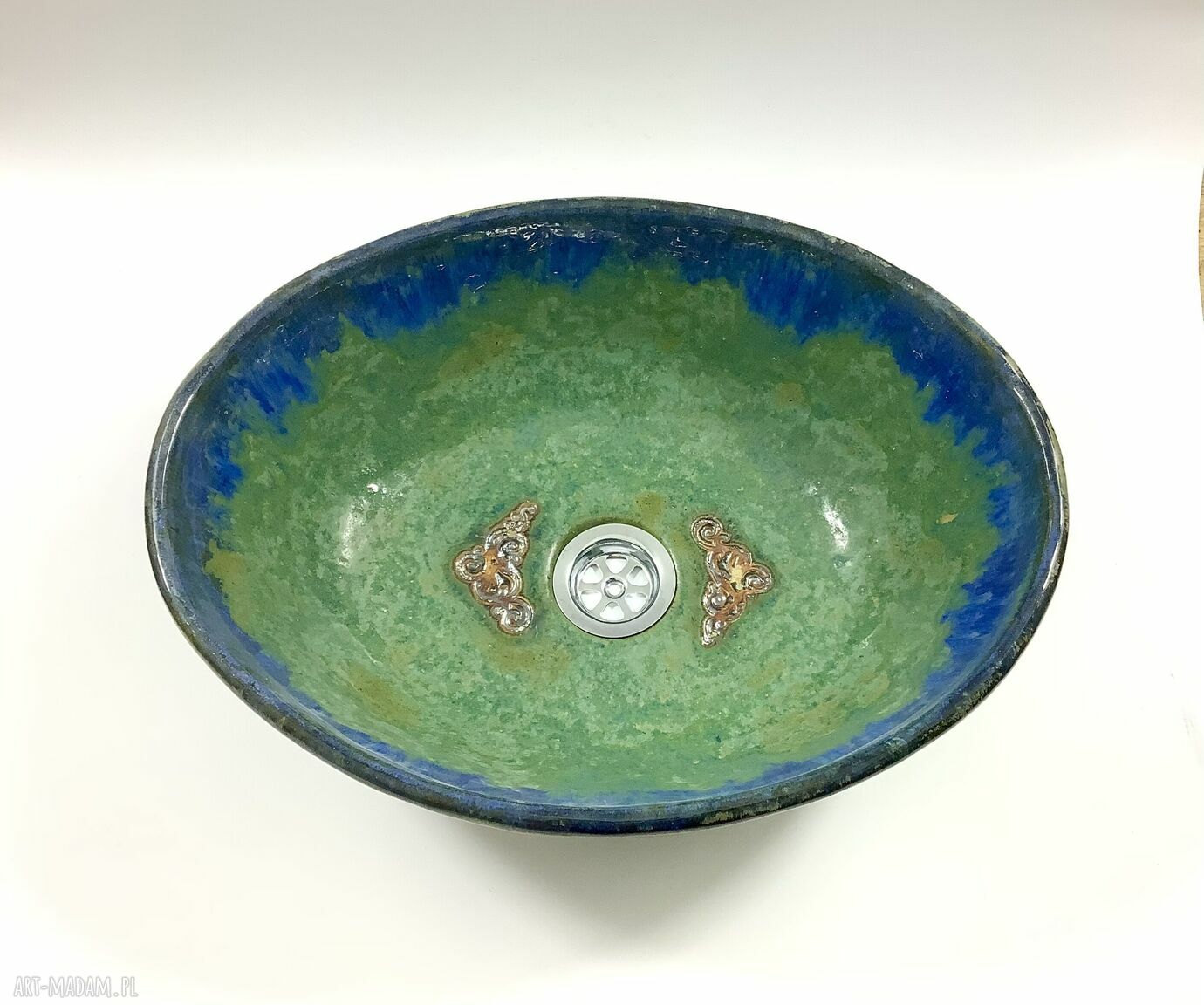 Umywalka ceramiczna Jeziorak - rękodzieło, które nada łazience charakteru