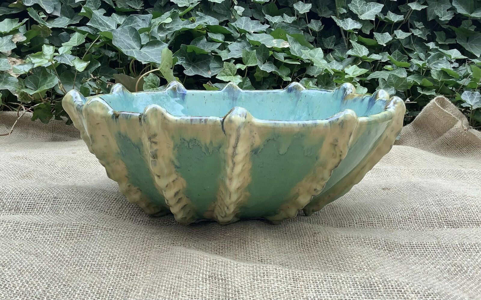 Jeżowiec II - ręcznie robiona ceramiczna umywalka nablatowa od Ceramystiq studio