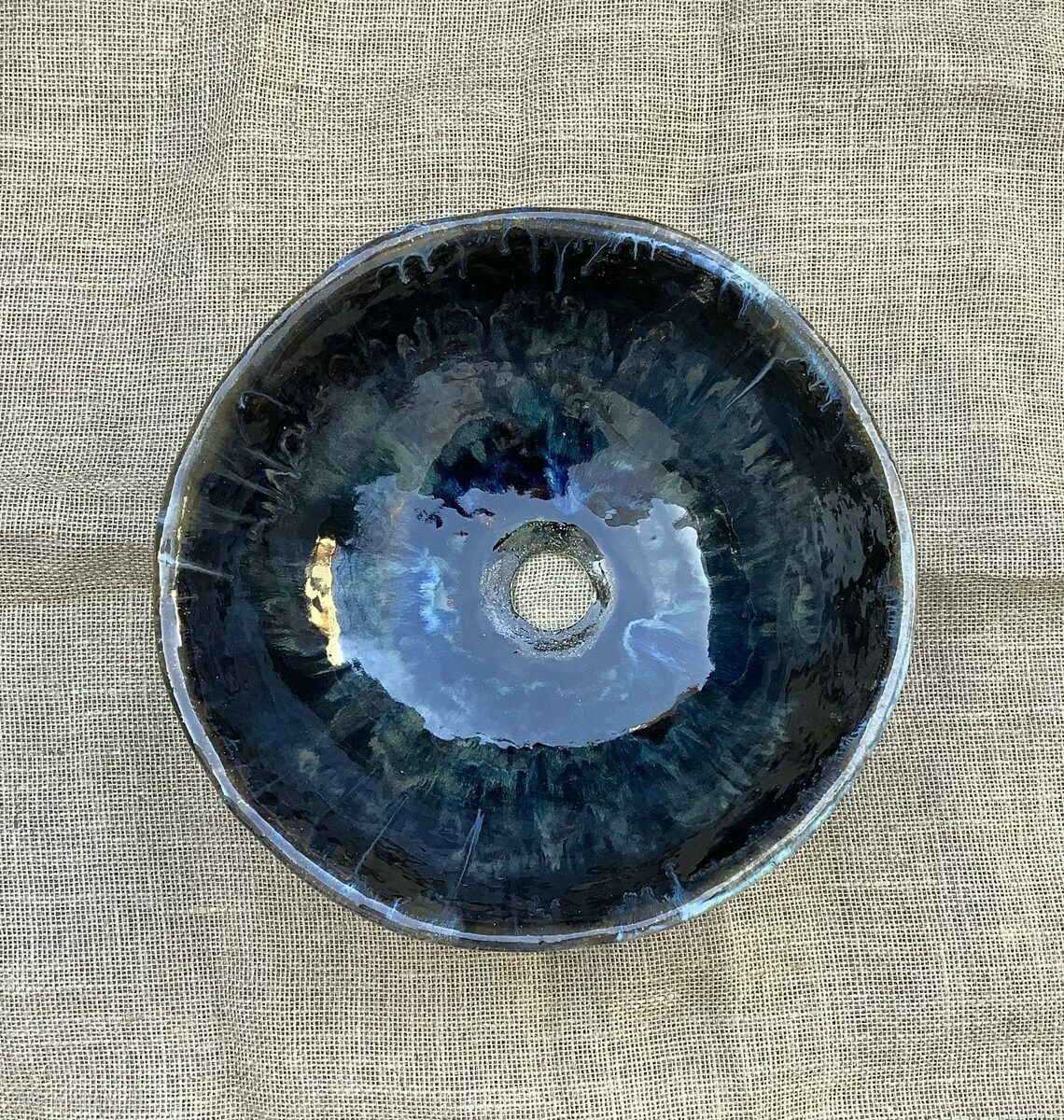 Umywalka ceramiczna „Ocean” - nablatowa w odcieniach niebieskiego