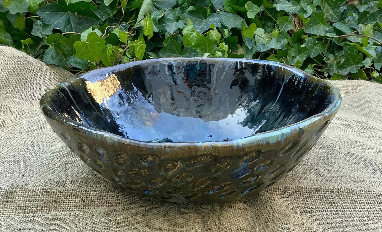 Umywalka ceramiczna „Ocean” - nablatowa w odcieniach niebieskiego