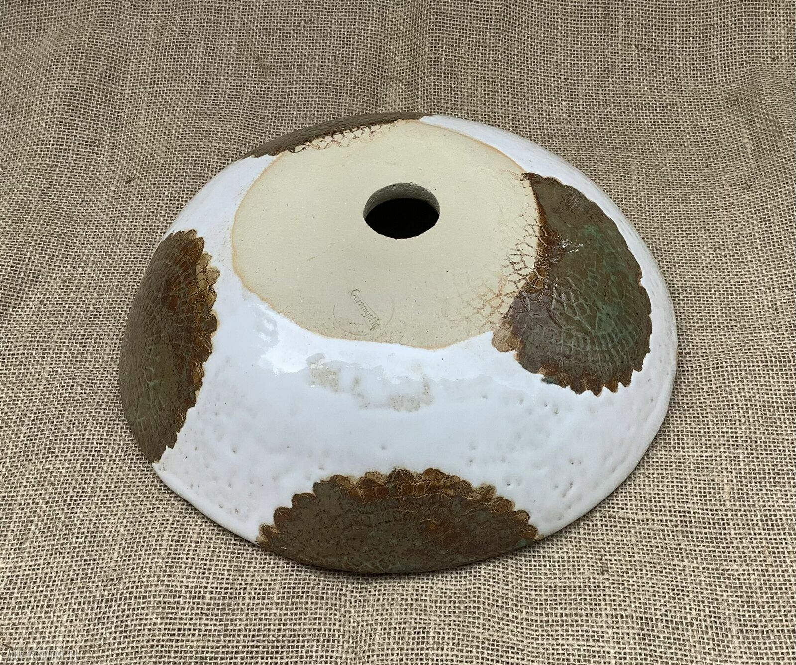 Umywalka ceramiczna ręcznie robiona z koronkowymi motywami - Ceramystiq studio