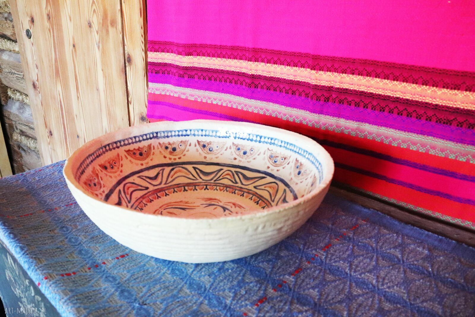Umywalka ceramiczna nablatowa Hafty 31 cm - folklor w Twojej łazience