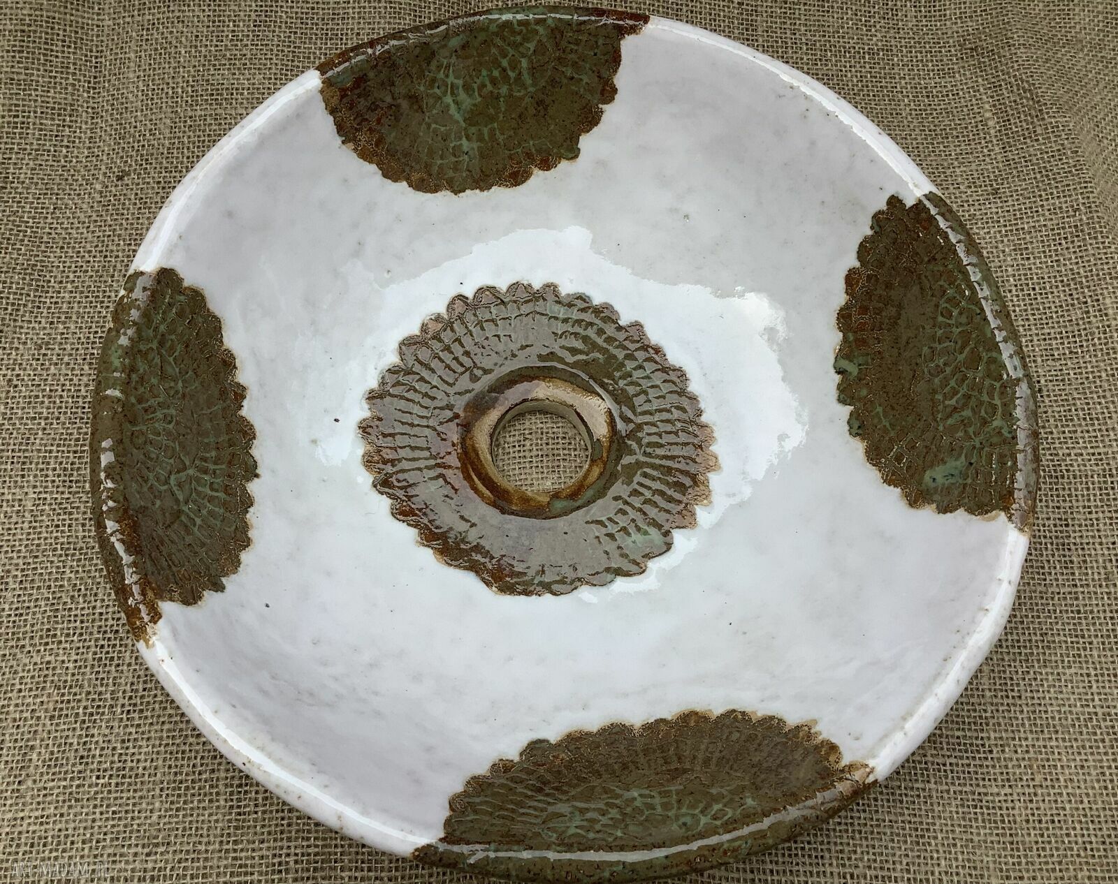 Umywalka ceramiczna ręcznie robiona z koronkowymi motywami - Ceramystiq studio
