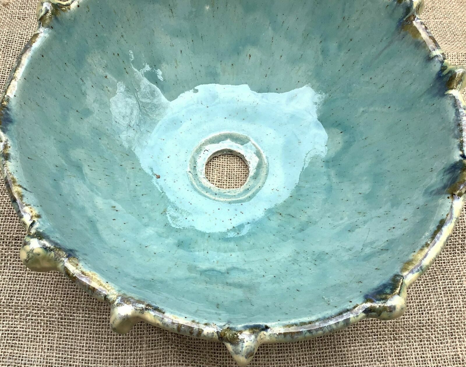 Jeżowiec II - ręcznie robiona ceramiczna umywalka nablatowa od Ceramystiq studio
