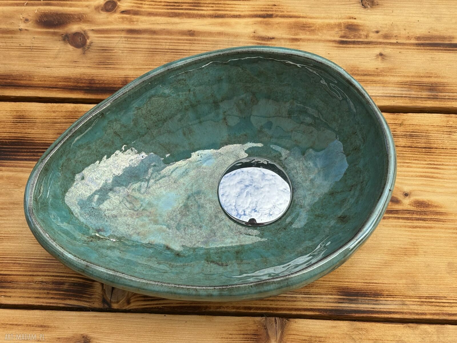 Unikatowa mała umywalka ceramiczna nablatowa