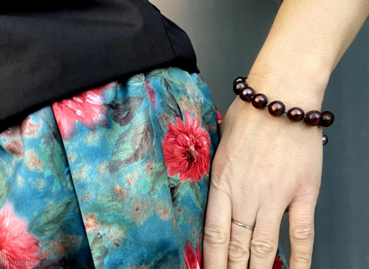 Unikatowa bransoletka handmade z czekoladowymi perłami i skrzydłami - srebro 925
