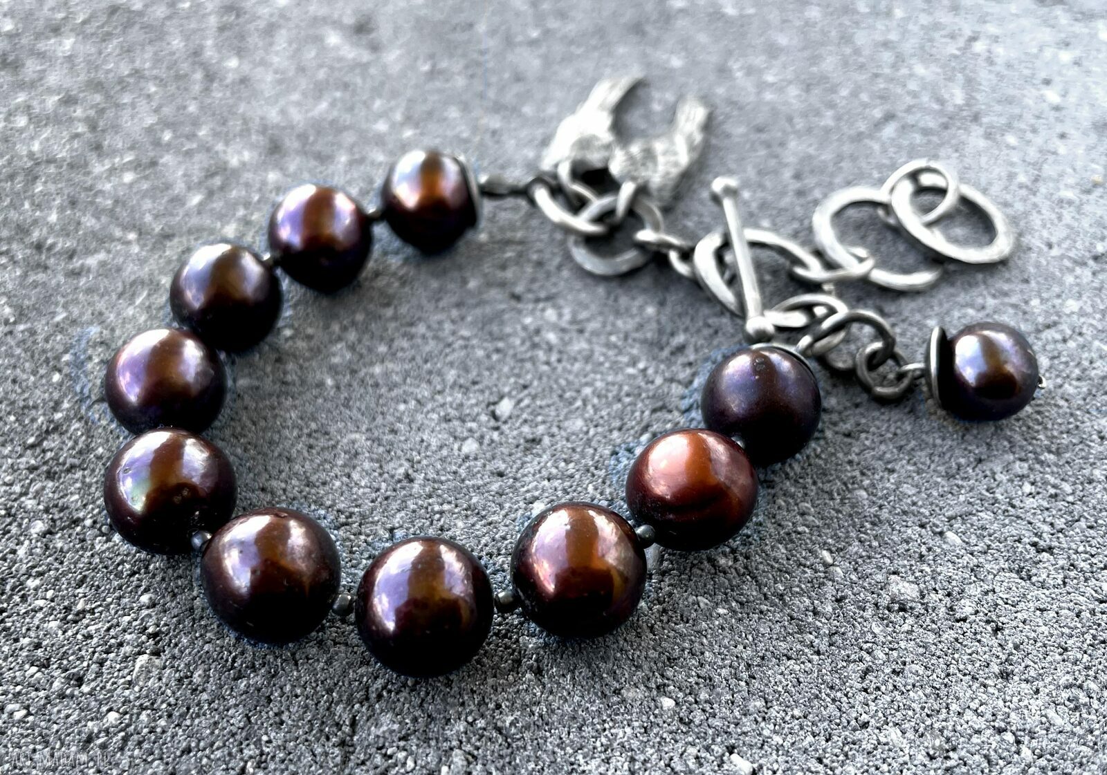 Unikatowa bransoletka handmade z czekoladowymi perłami i skrzydłami - srebro 925