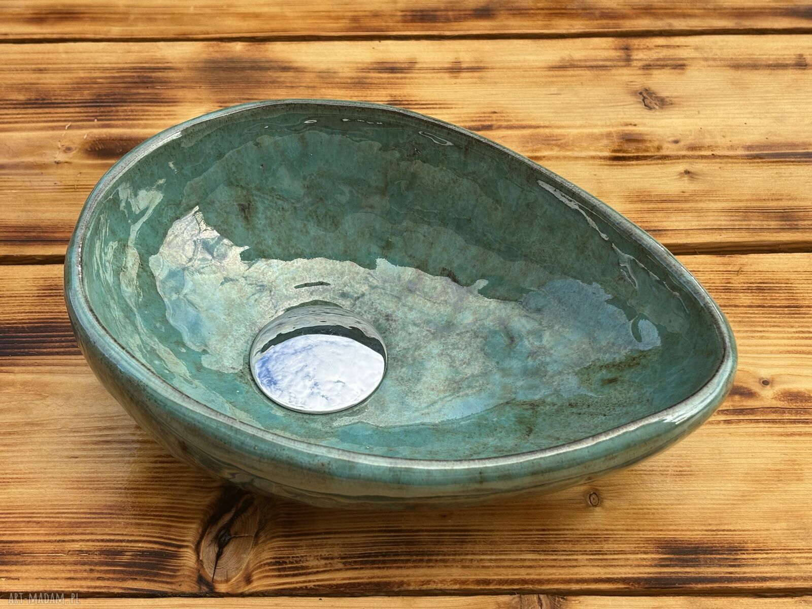 Unikatowa mała umywalka ceramiczna nablatowa
